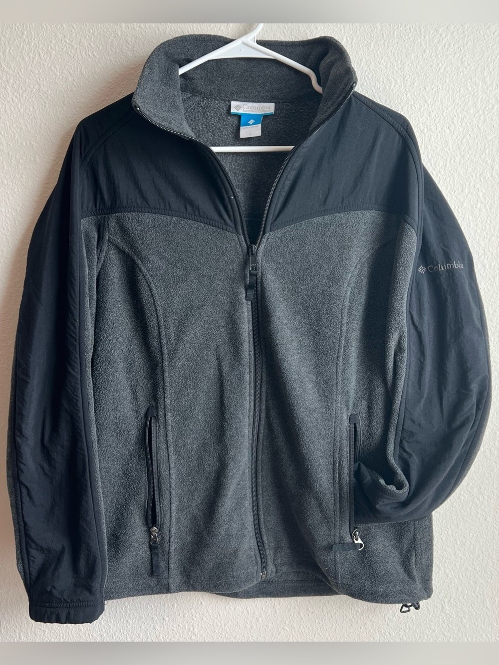 Columbia Men's Charcoal Gray and Black Fleece Performance Jacket